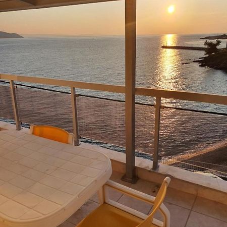 Sunset_Apartments Only 15 Meters From The Sea Neos Marmaras Esterno foto