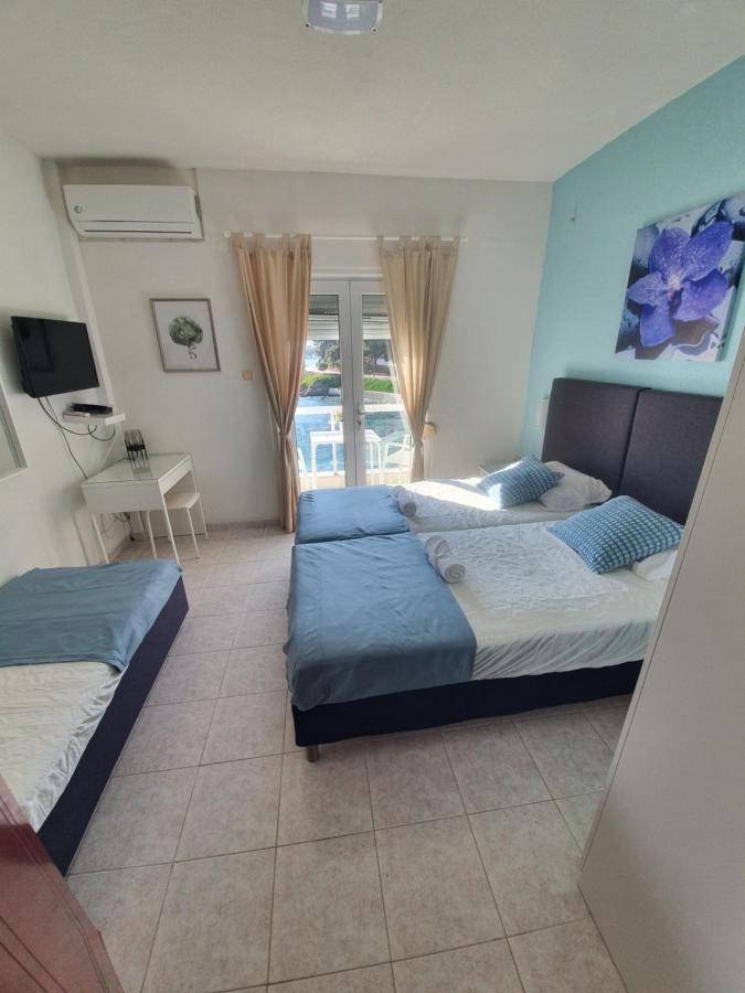 Sunset_Apartments Only 15 Meters From The Sea Neos Marmaras Esterno foto