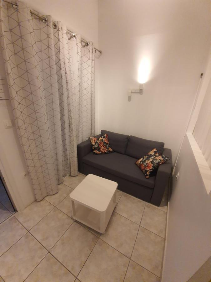 Sunset_Apartments Only 15 Meters From The Sea Neos Marmaras Esterno foto
