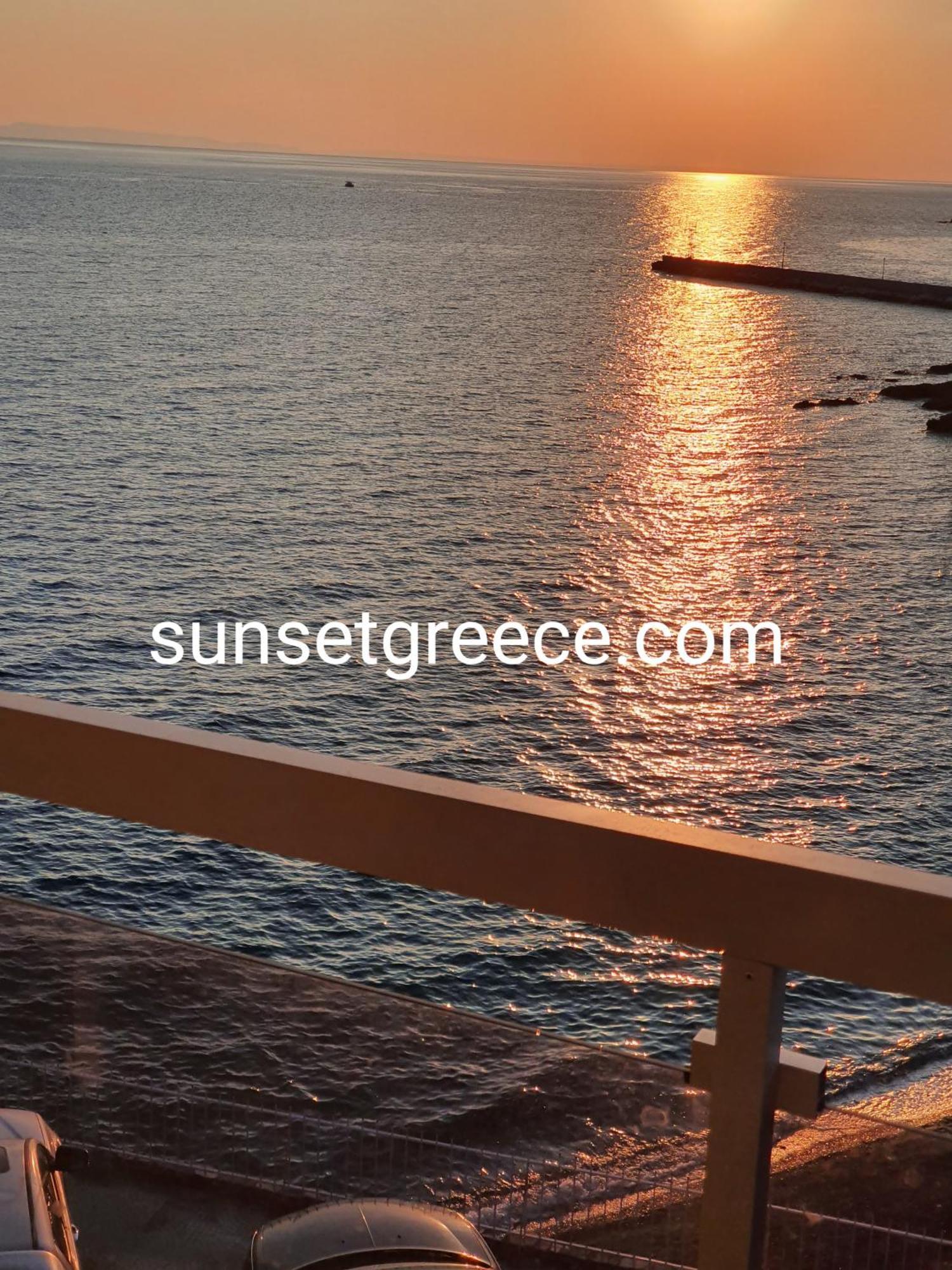 Sunset_Apartments Only 15 Meters From The Sea Neos Marmaras Esterno foto